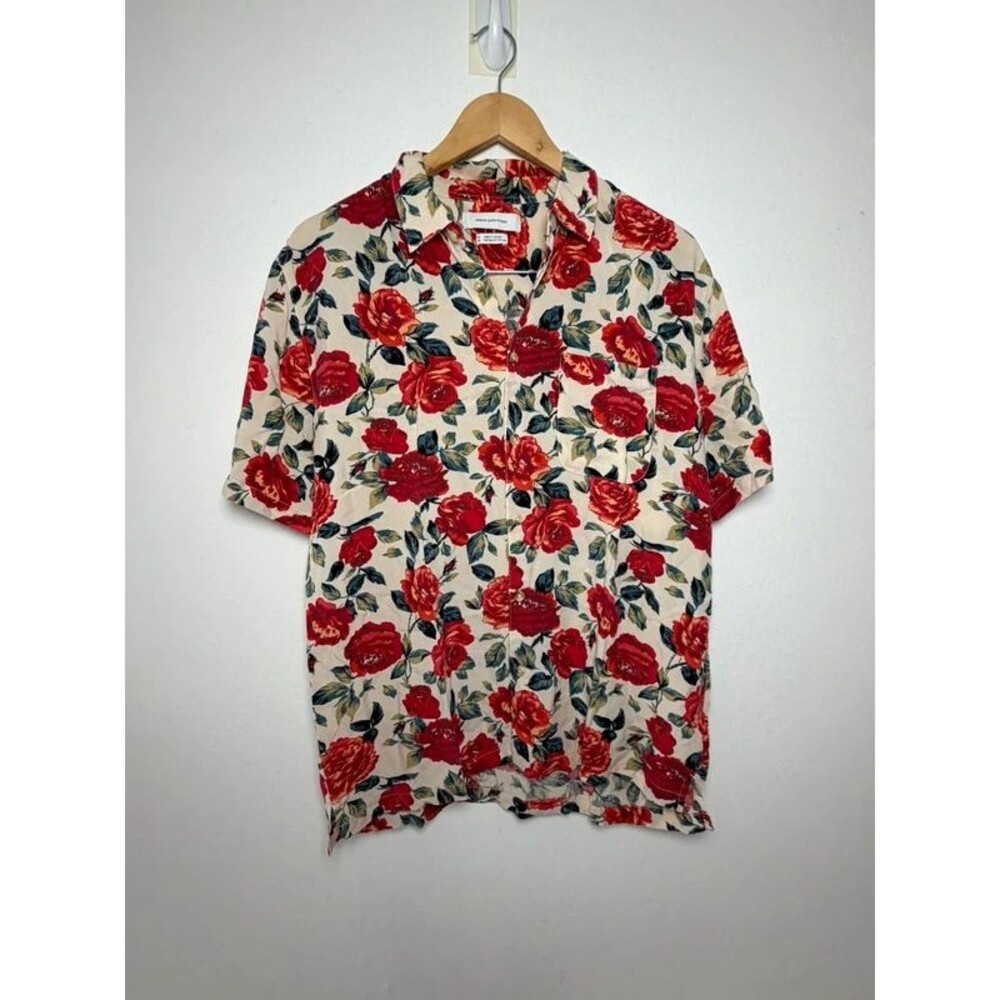 Urban Outfitters Red Rose Floral Button Up Shirt Size M Cottagecore Boho